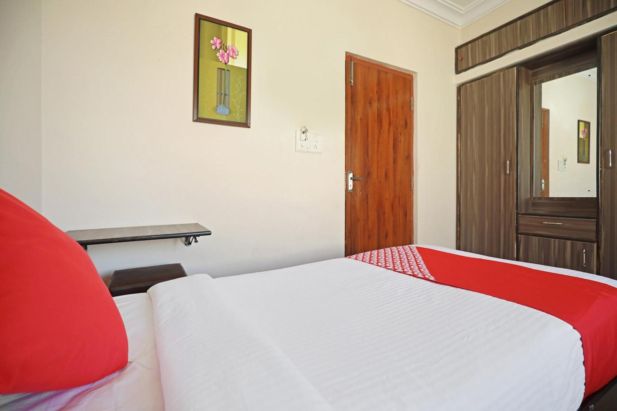 Hotel O Hotel Utsav Palace Бангалор Екстериор снимка