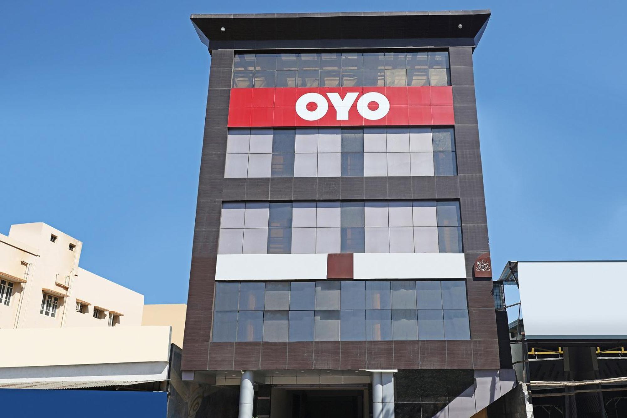 Hotel O Hotel Utsav Palace Бангалор Екстериор снимка